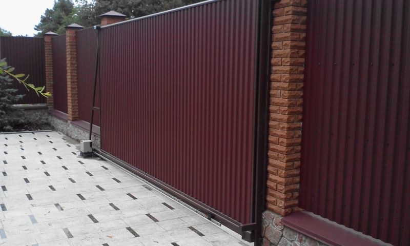 Установка откатных ворот и автоматики